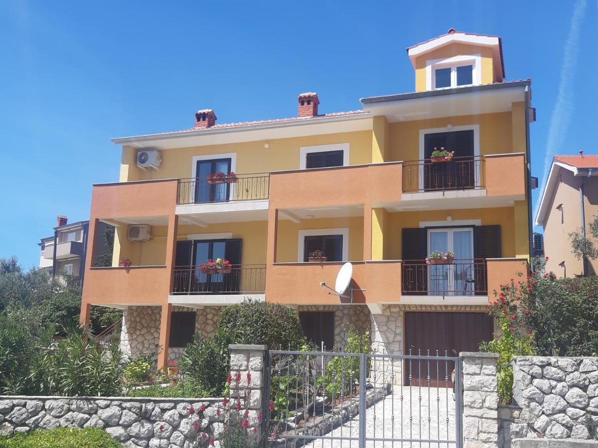 Apartmani Ana Cres Dış mekan fotoğraf