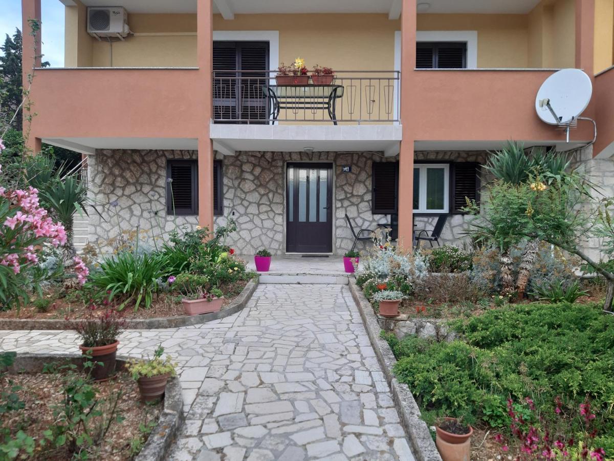 Apartmani Ana Cres Dış mekan fotoğraf