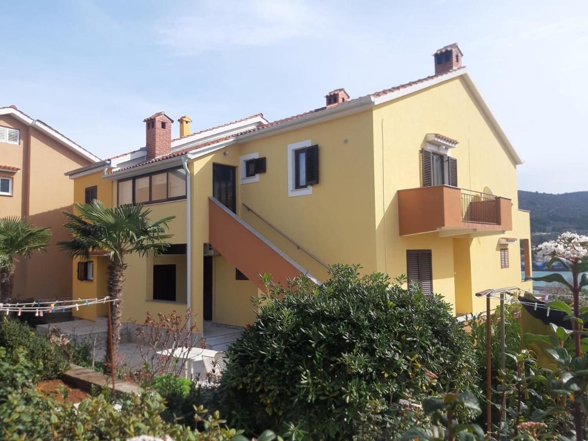 Apartmani Ana Cres Dış mekan fotoğraf