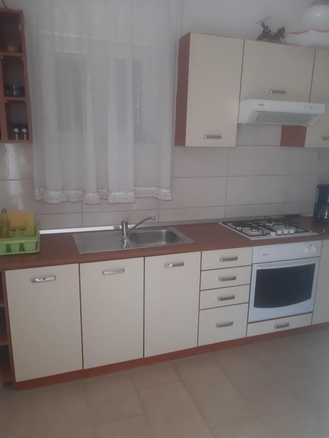 Apartmani Ana Cres Dış mekan fotoğraf