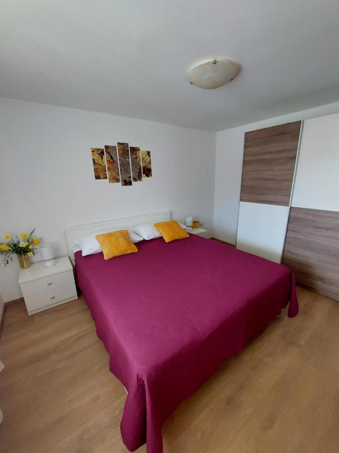 Apartmani Ana Cres Dış mekan fotoğraf