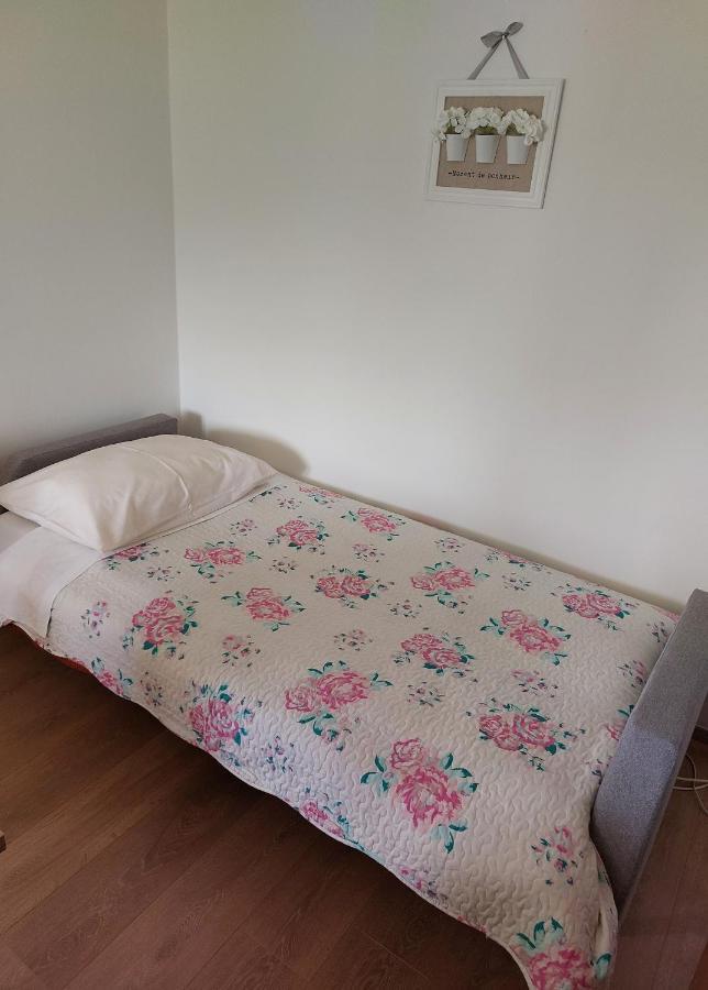 Apartmani Ana Cres Dış mekan fotoğraf