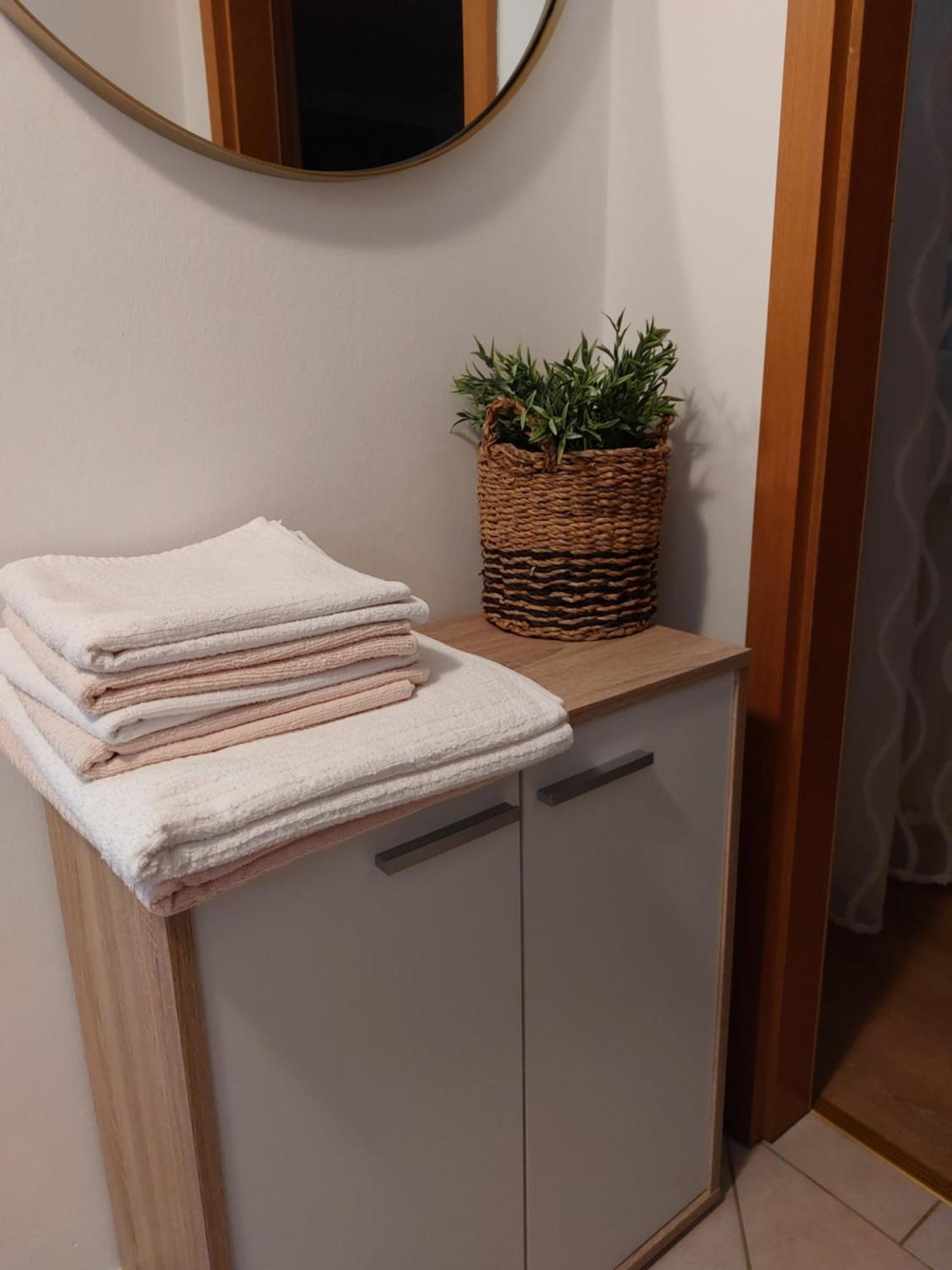 Apartmani Ana Cres Oda fotoğraf