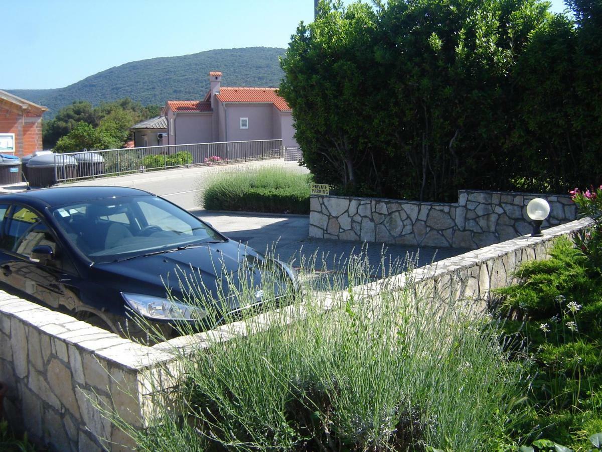Apartmani Ana Cres Dış mekan fotoğraf