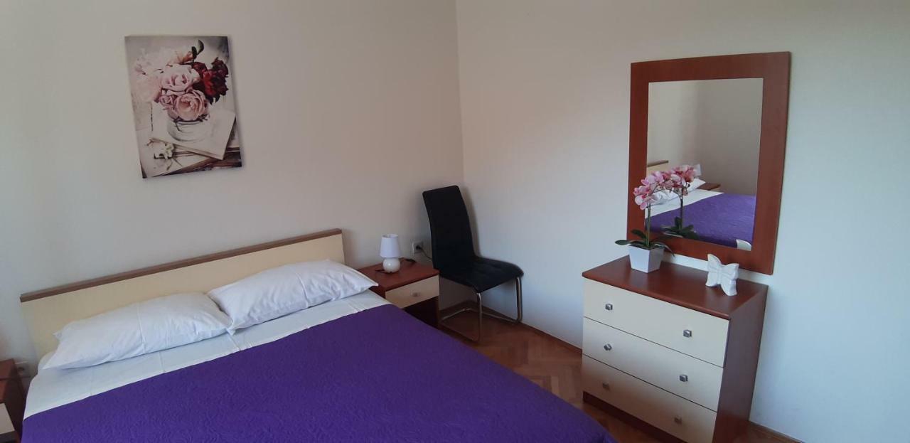 Apartmani Ana Cres Dış mekan fotoğraf